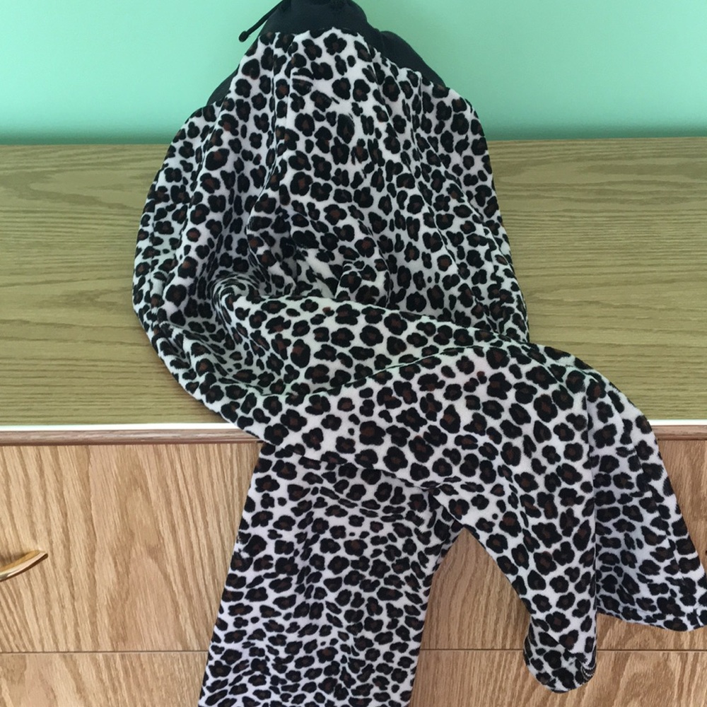 Girls Cheetah Sweat Pants !